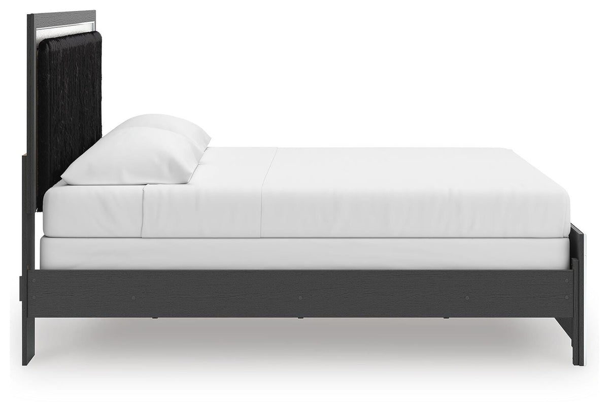 Zuraleus King Panel Bed, Dresser, Mirror and Nightstand