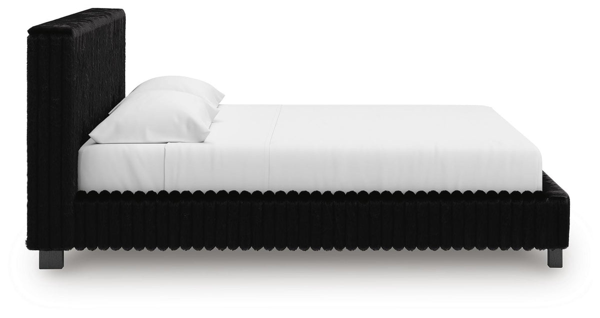 Zuraleus King Upholstered Bed, 2 Chests and 2 Nightstands