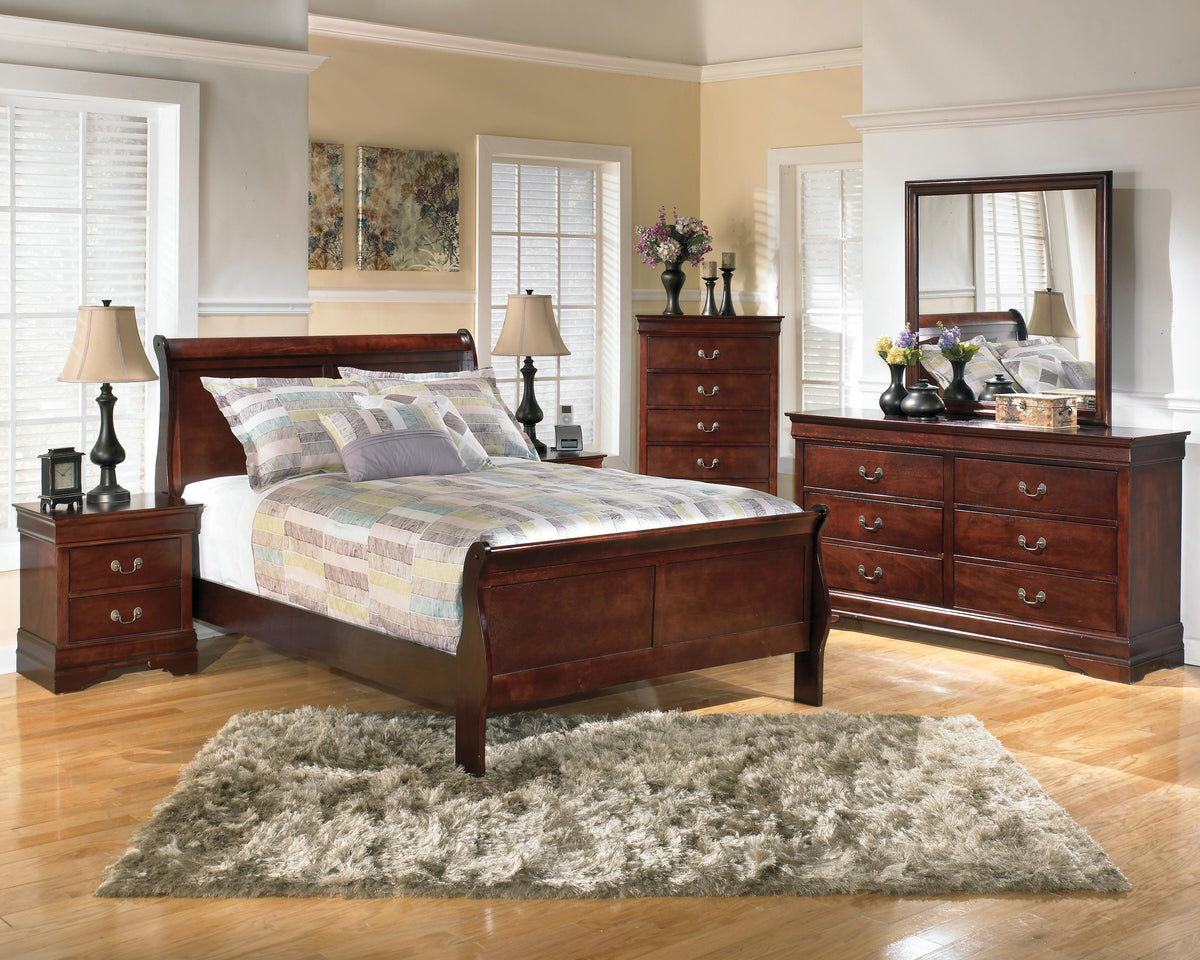 Alisdair Sleigh Bed - Full