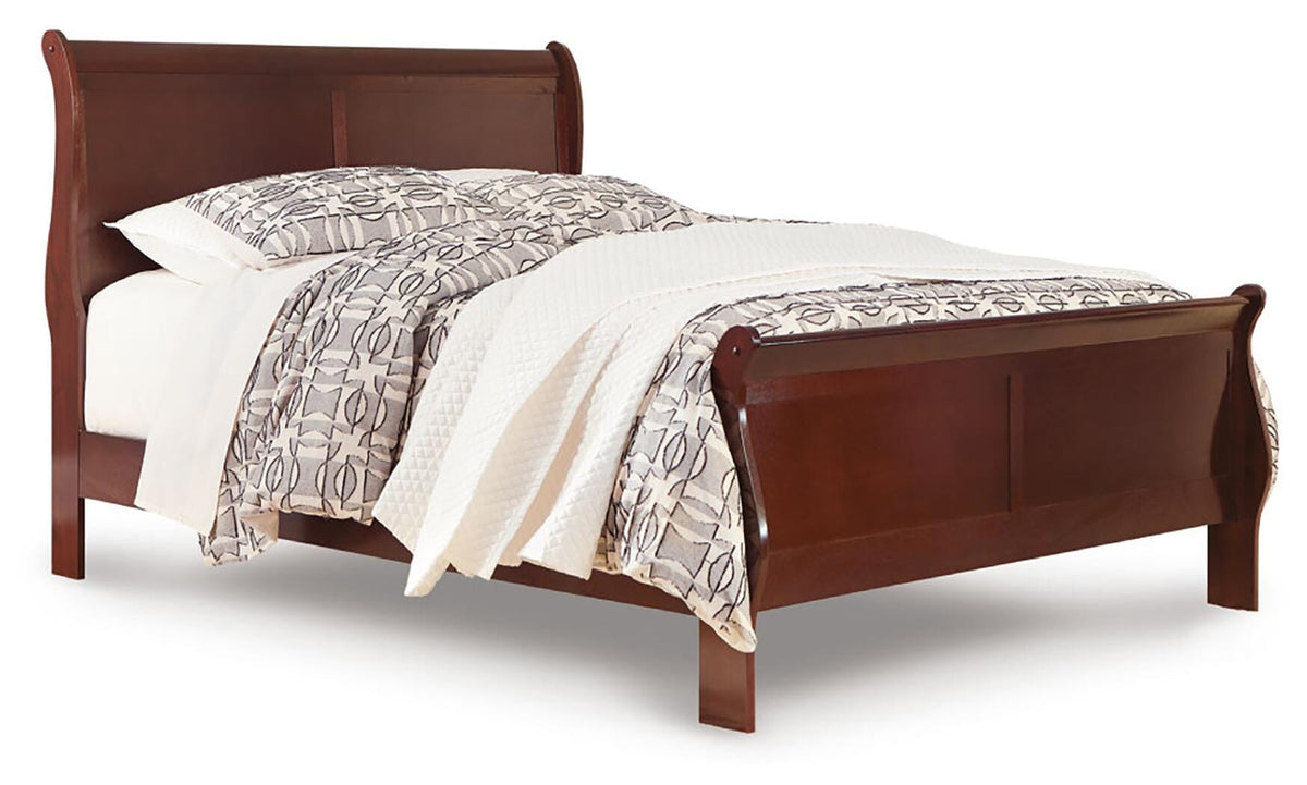 Alisdair King Sleigh Bed and Chest