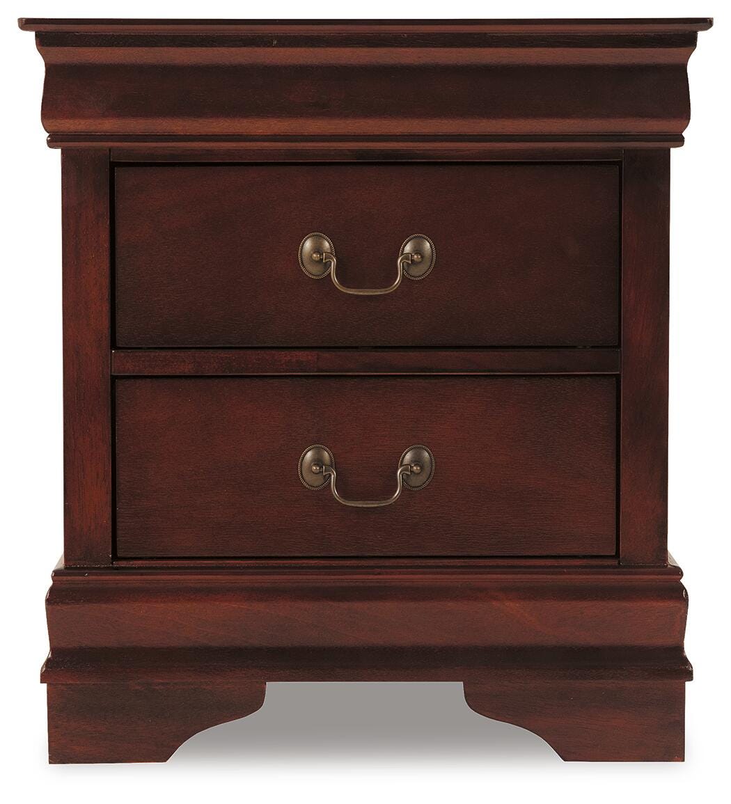 Alisdair Queen Sleigh Bed, Chest and Nightstand