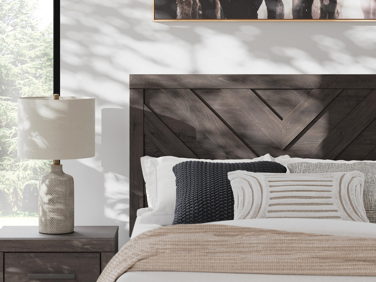 Prendonea Queen Panel Bed