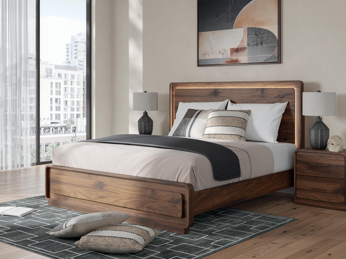 Fortlorn Panel Bed - King