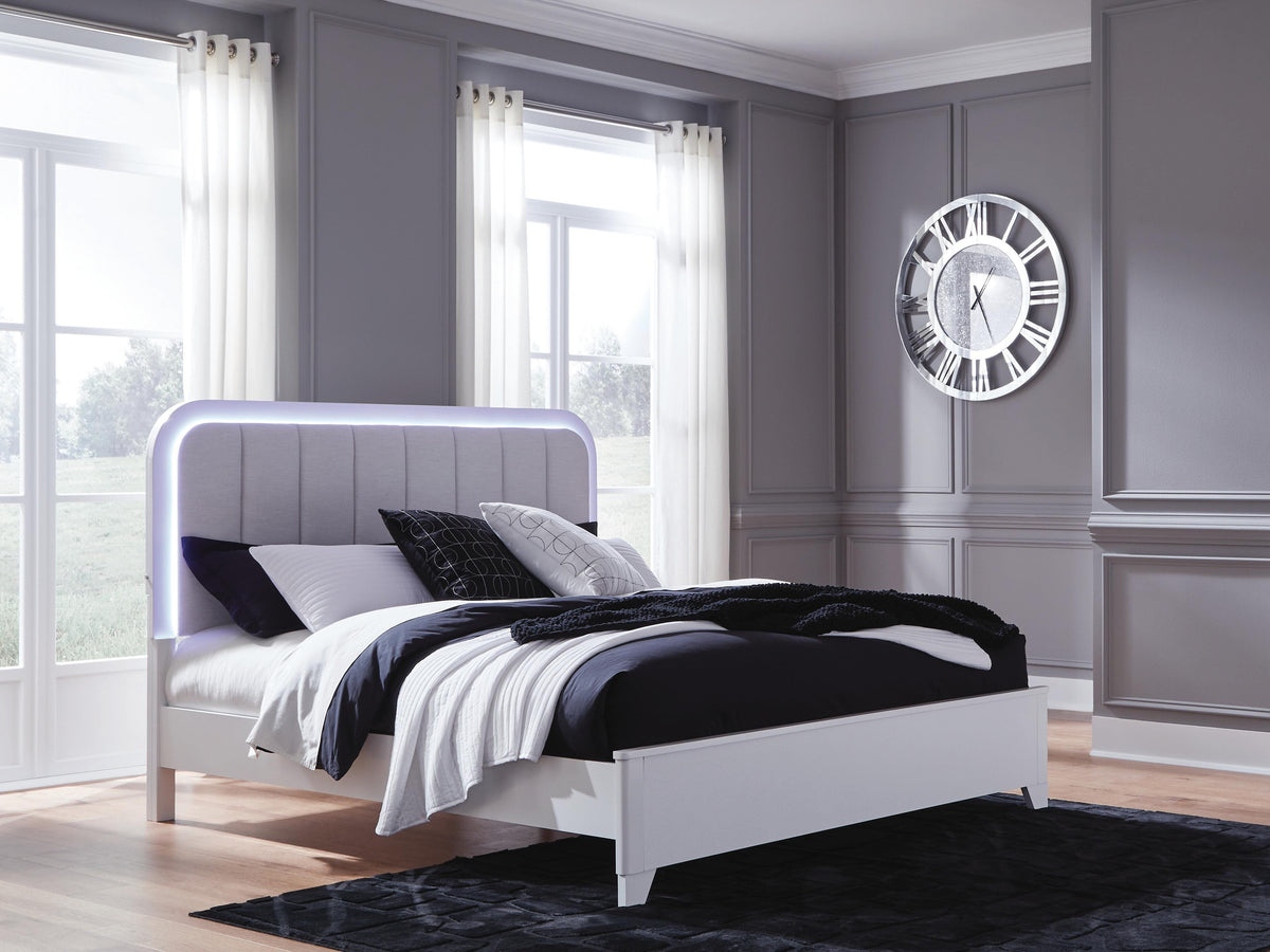Jarlee Upholstered Panel Bed - King