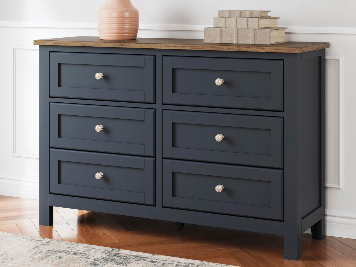 Landocken Panel Bed Set - Full, Dresser