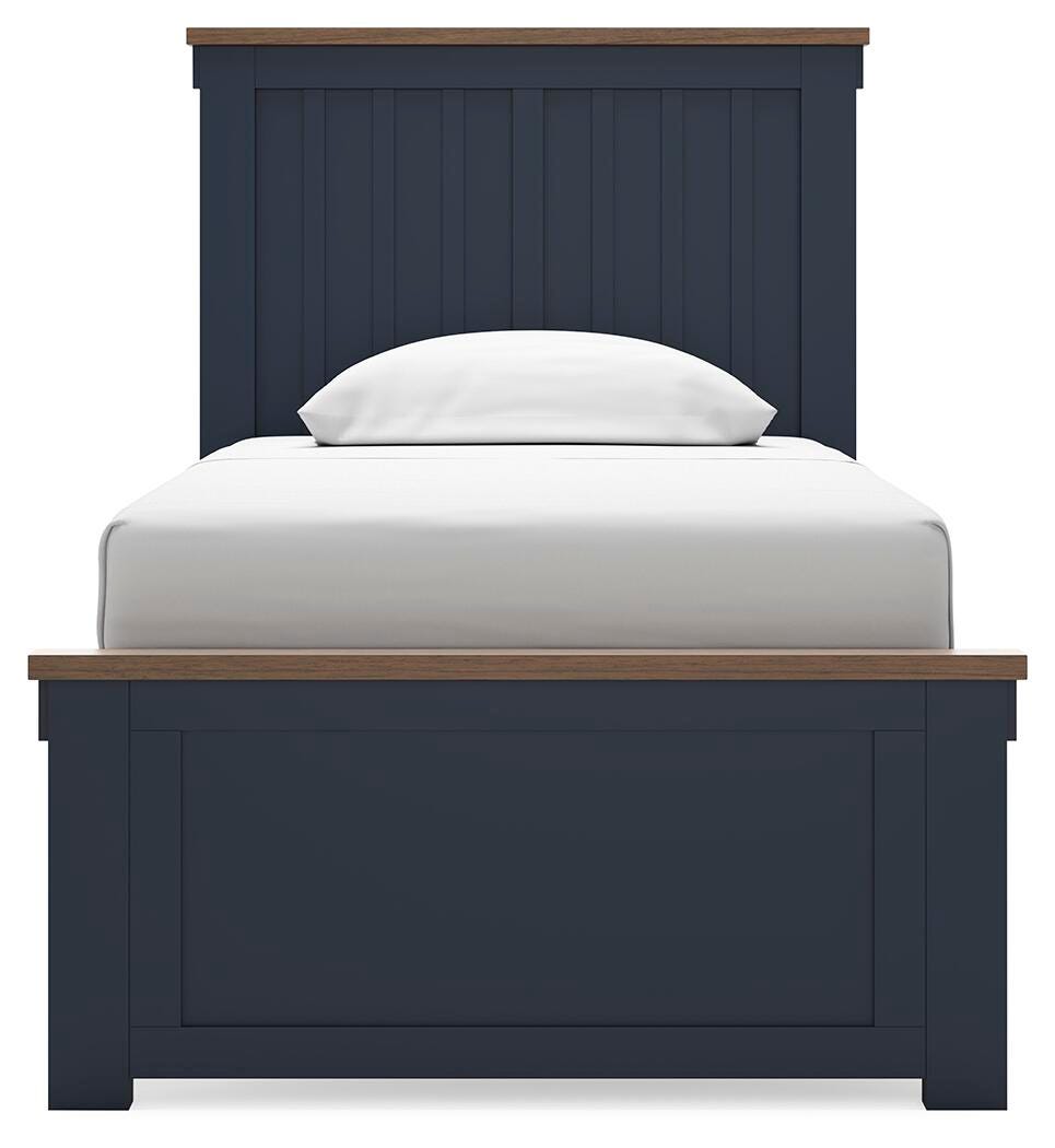 Landocken Queen Panel Bed