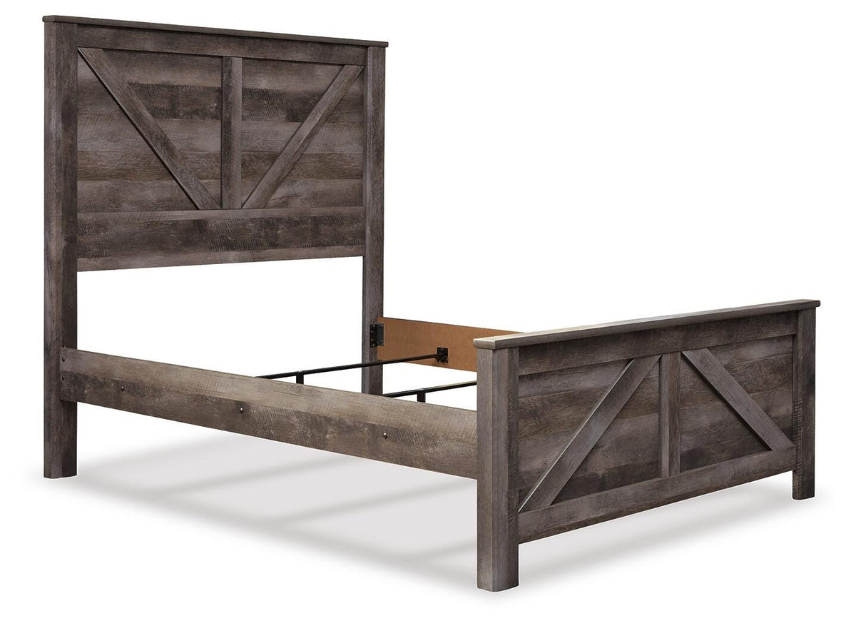 Wynnlow Queen Crossbuck Panel Bed, Chest and Nightstand