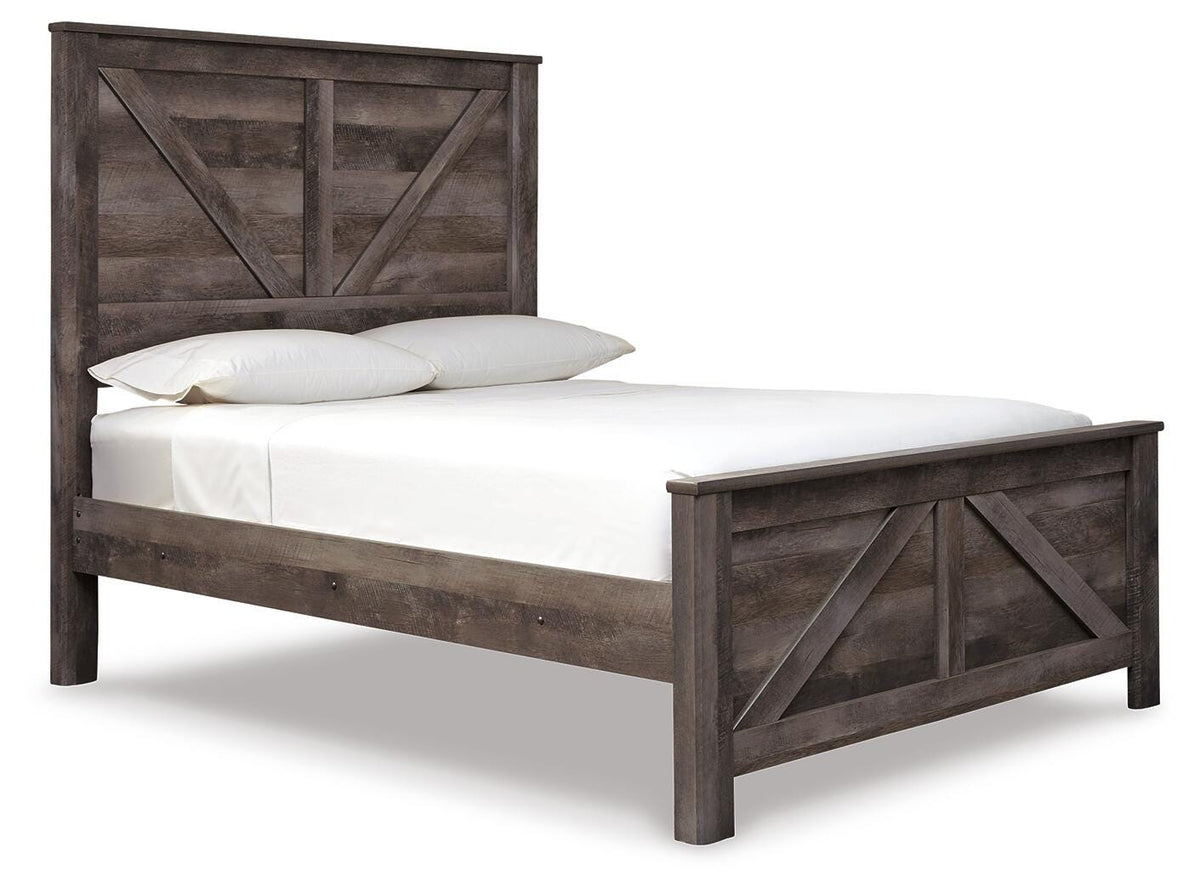 Wynnlow Queen Crossbuck Panel Bed, Dresser, Mirror, and Nightstand