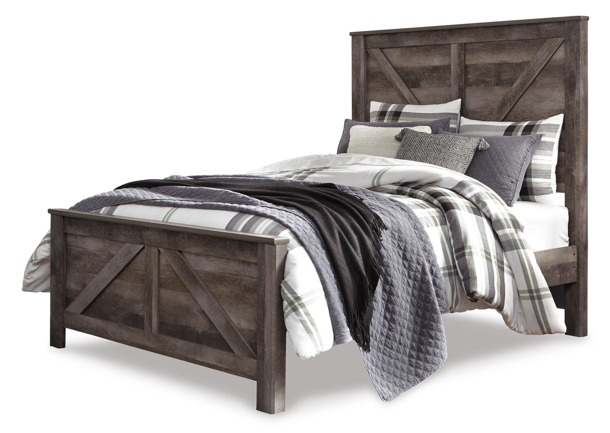 Wynnlow Crossbuck Panel Bed Set - Queen, Mirrored Dresser