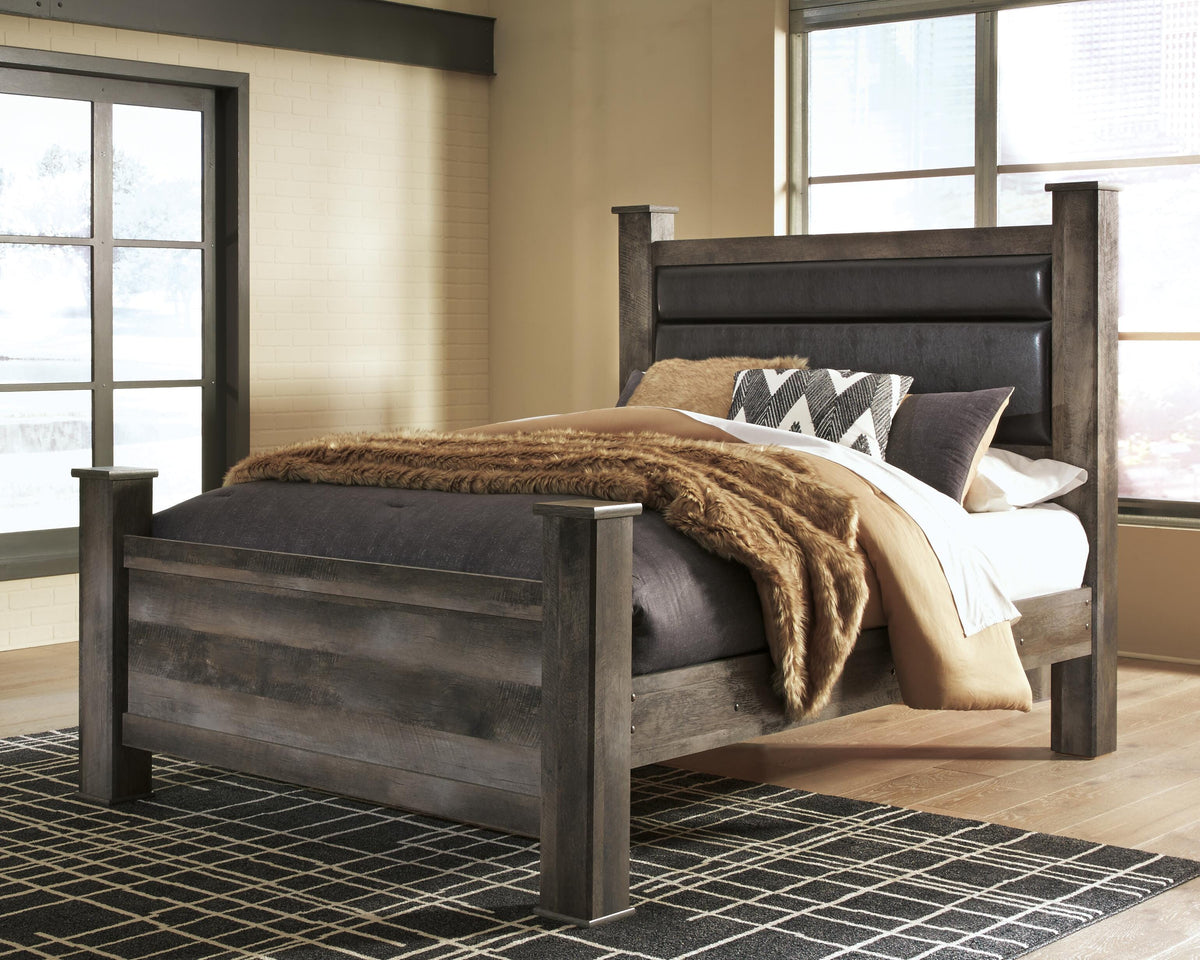 Wynnlow Queen Poster Bed, Chest and 2 Nightstands
