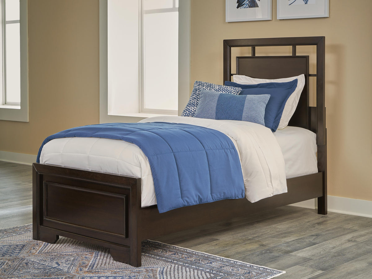 Covetown Twin Panel Bed, Dresser and Mirror