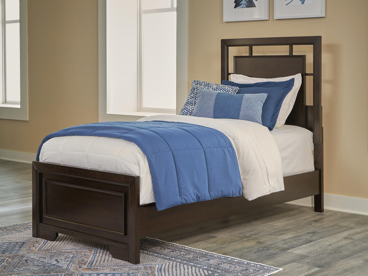 Covetown Panel Bed Set - Twin, Dresser and 2 Nightstands