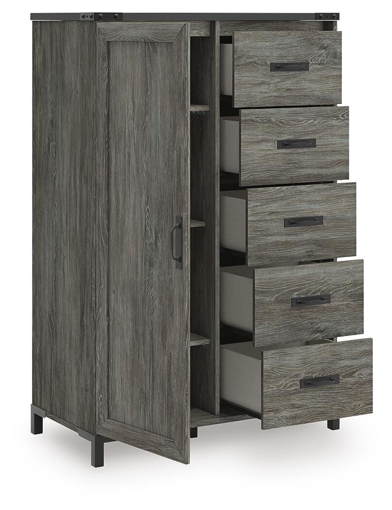 Frandern Queen Panel Bed, Dresser, Mirror, Chest and 2 Nightstands