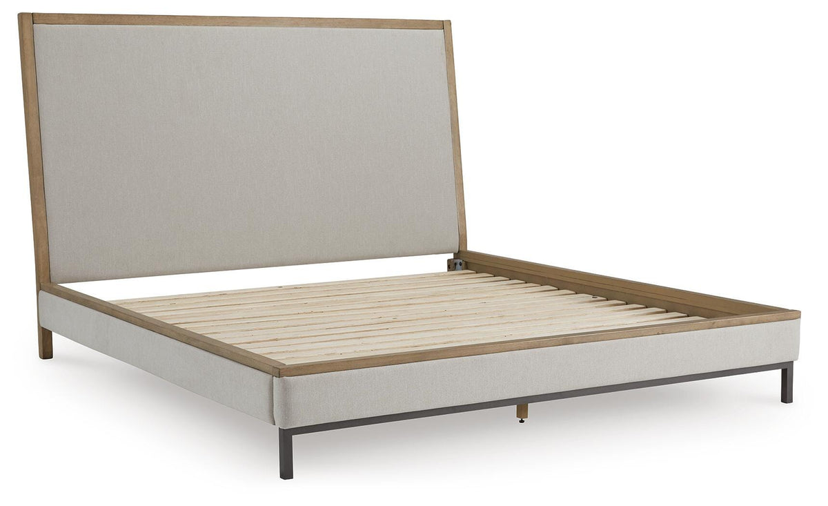 Tomtyn Queen Upholstered Bed