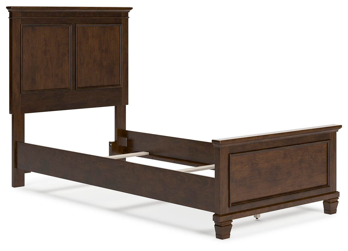 Danabrin Queen Panel Bed