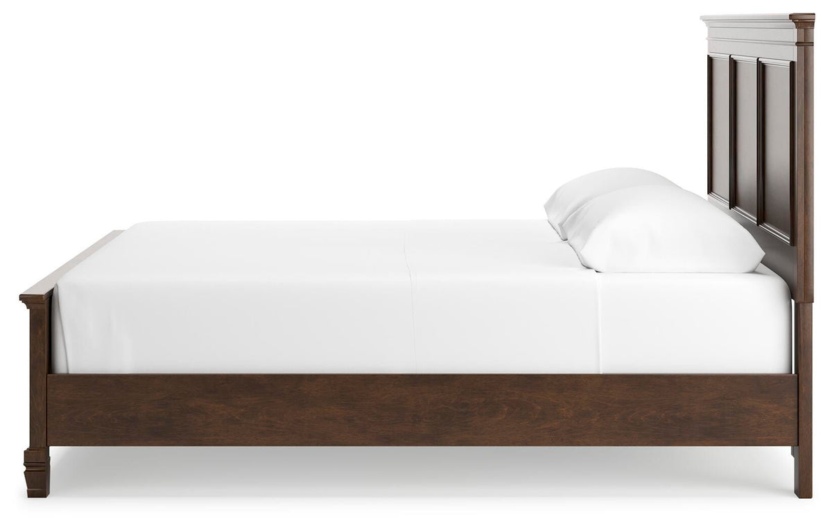 Danabrin Panel Bed - King