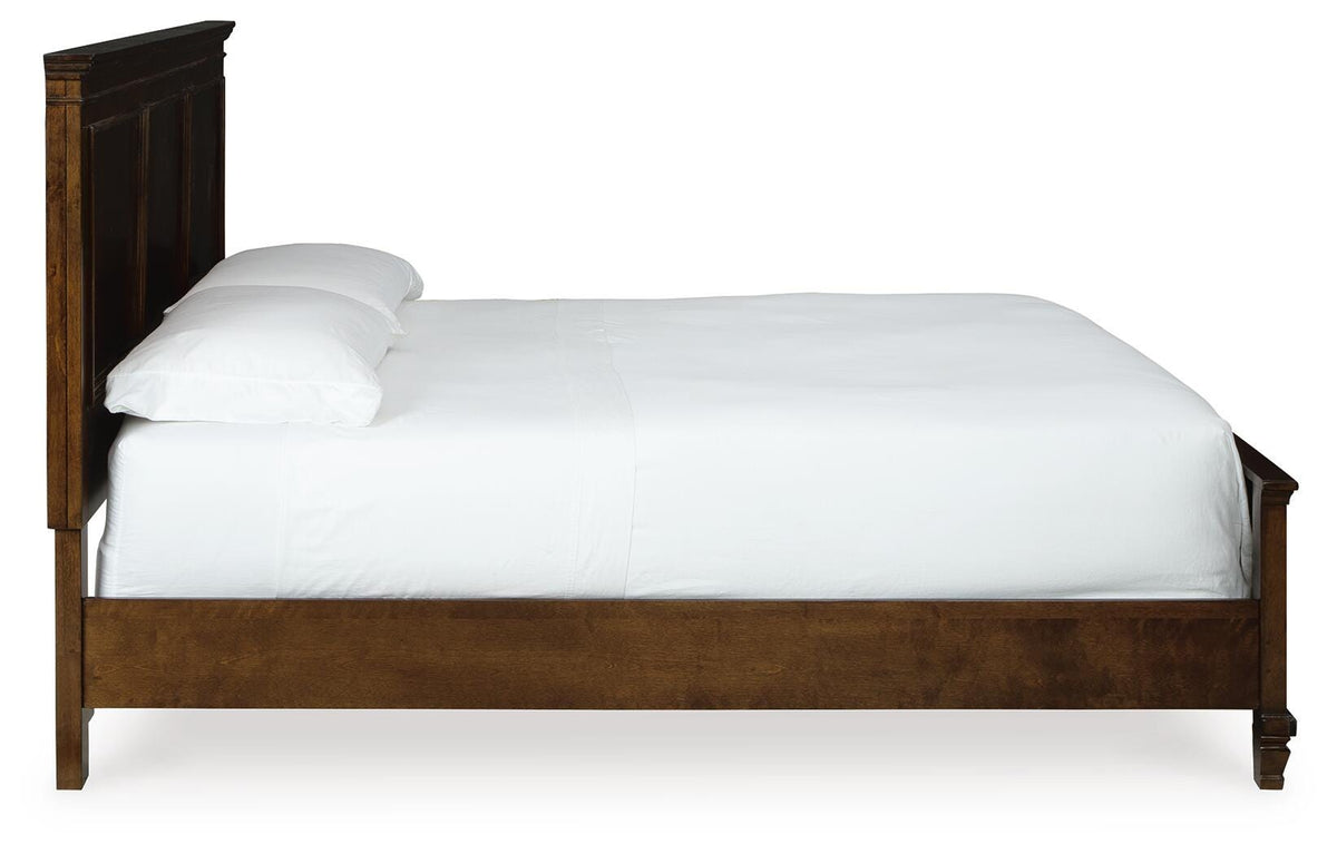 Danabrin King Panel Bed, Dresser, Mirror and Nightstand