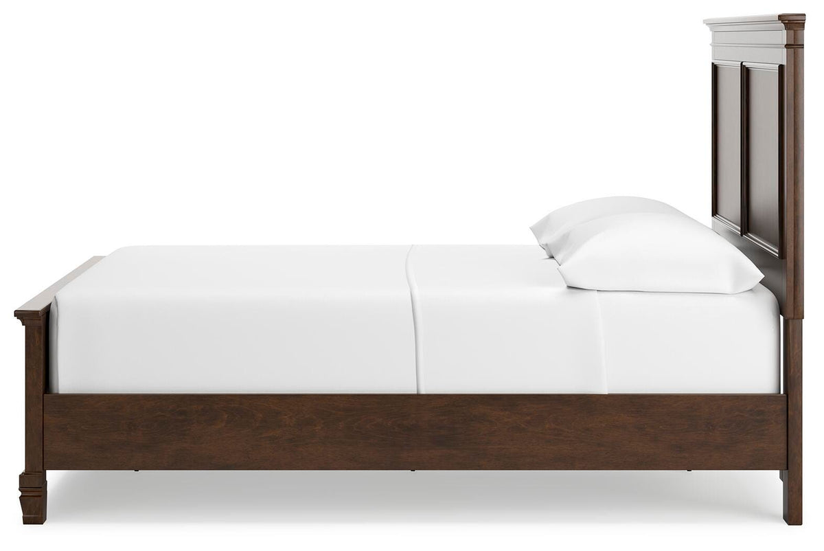 Danabrin Queen Panel Bed