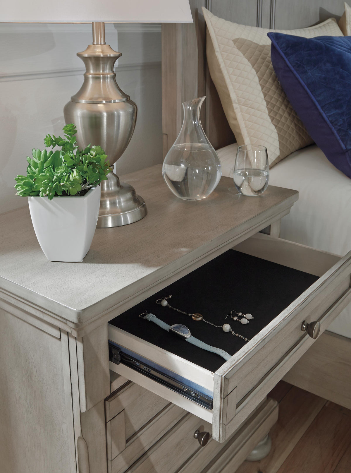 Lettner Queen Panel Storage Bed, Dresser, Mirror and Nightstand