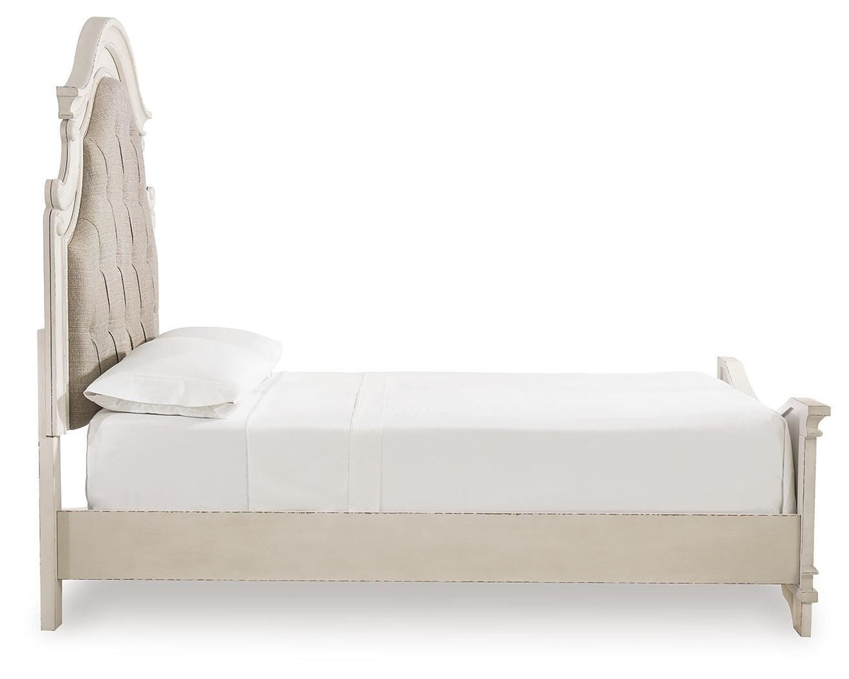 Realyn Queen Panel Bed, Dresser, Mirror and Vanity