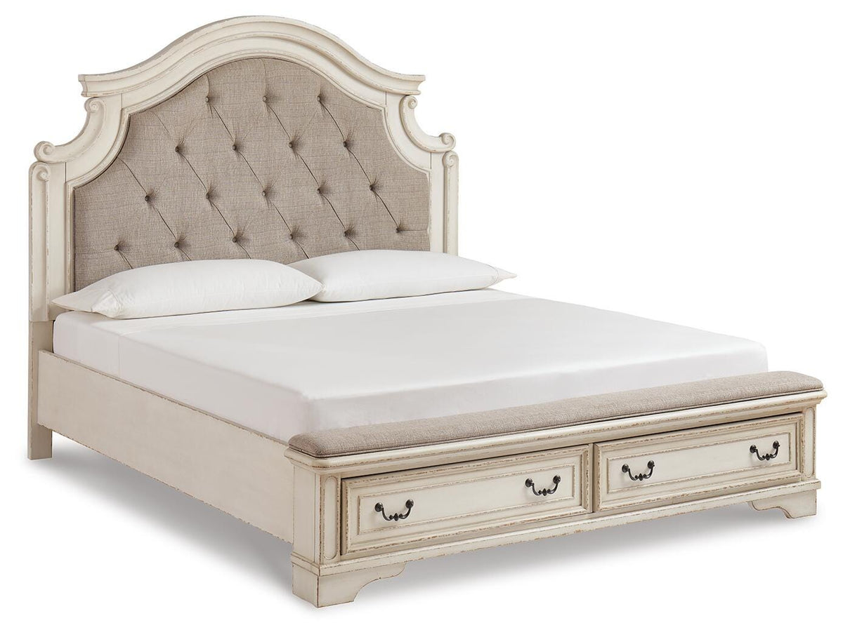 Realyn King Panel Bed, Dresser, Mirror and 2 Nightstands