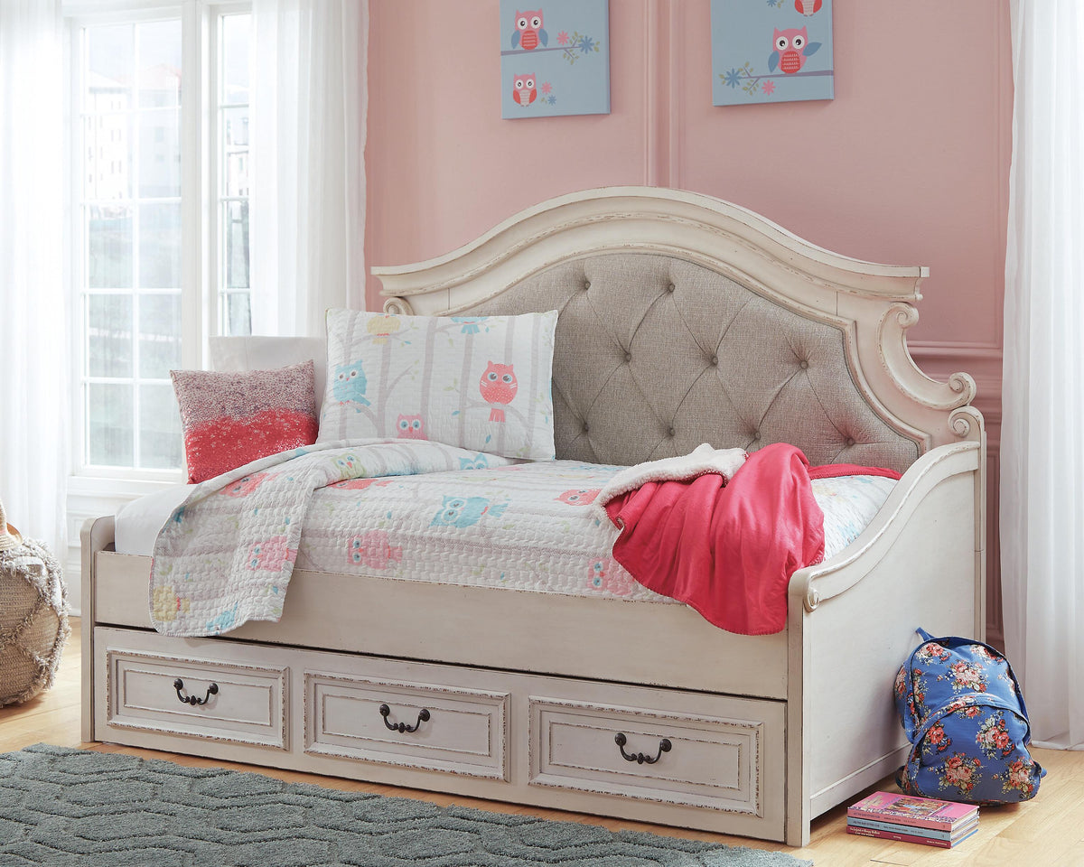 Realyn Twin Storage Day Bed and Dresser