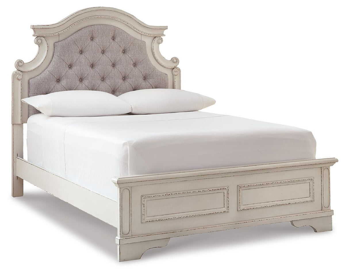 Realyn Full Panel Bed, Dresser and Chest
