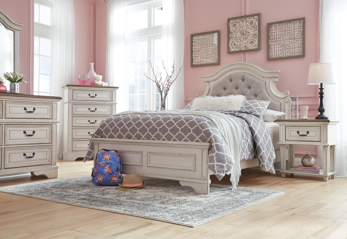 Realyn Queen Upholstered Panel Bed