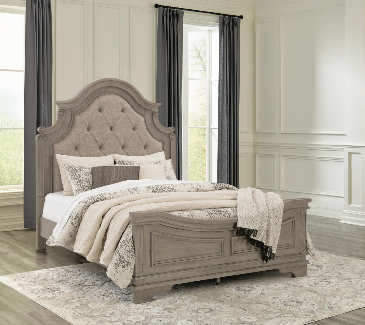 Lodenbay Queen Panel Bed