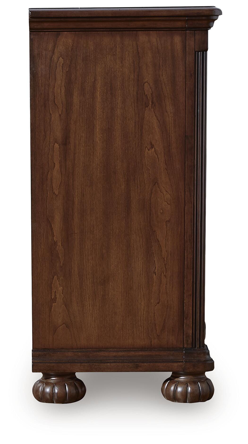 Lavinton King Panel Bed with Dresser and Nightstand