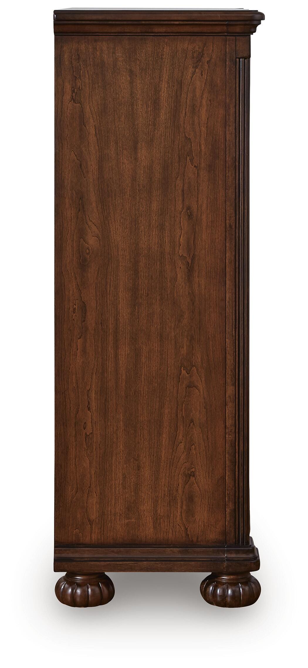 Lavinton King Poster Bed, 2 Chests and Nightstand