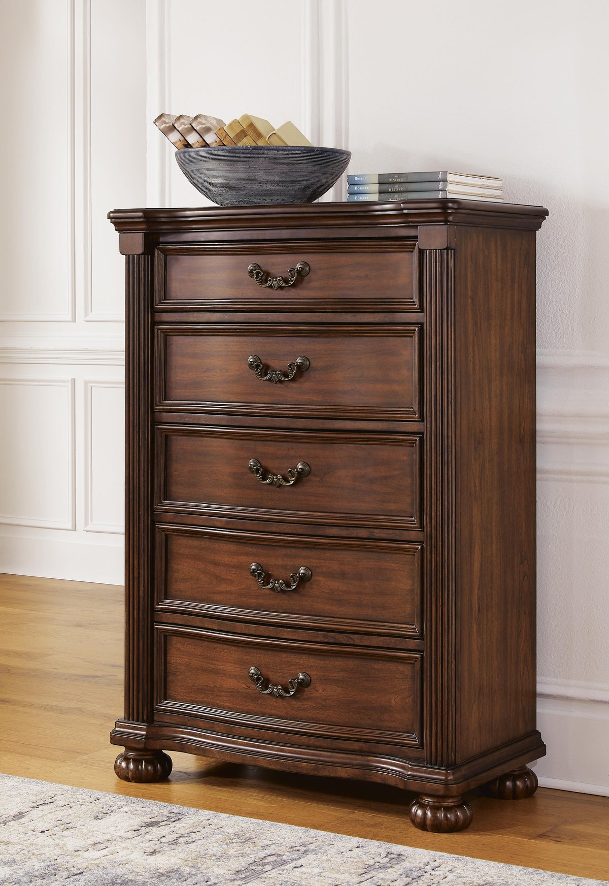 Lavinton Poster Bed Set - California King, Dresser, Mirror and Chest