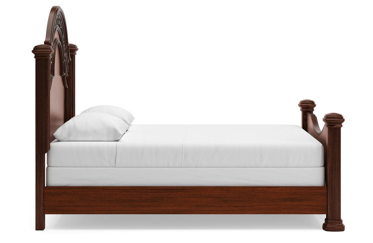 Lavinton Poster Bed Set - Queen, 2 Nightstands