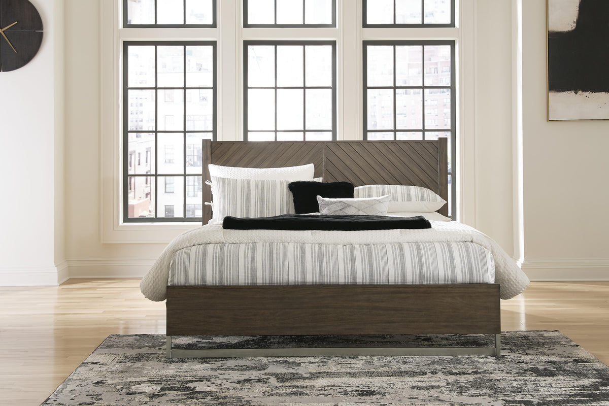 Arkenton King Panel Bed, Dresser and Mirror