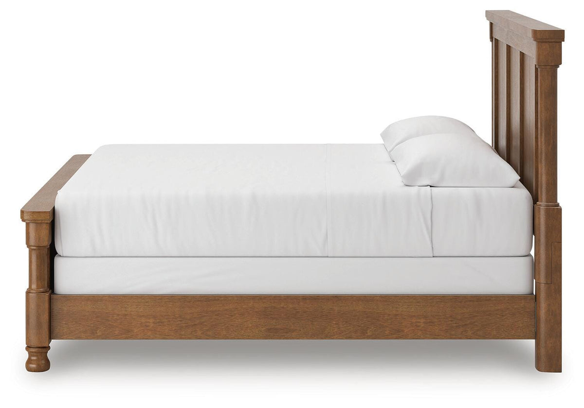 Rowlenstown King Poster Bed, Dresser and 2 Nightstands