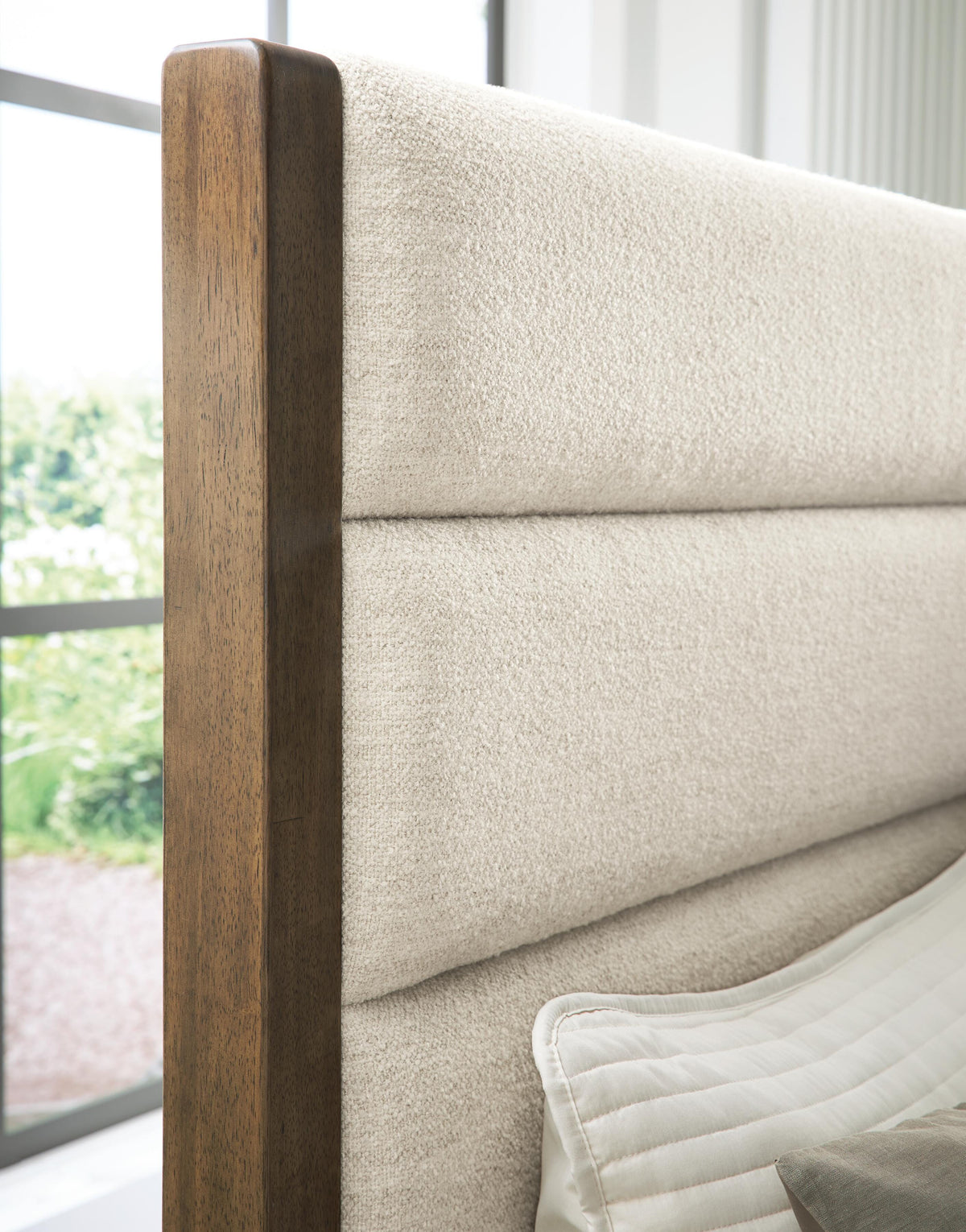 Marxmore Queen Upholstered Storage Bed