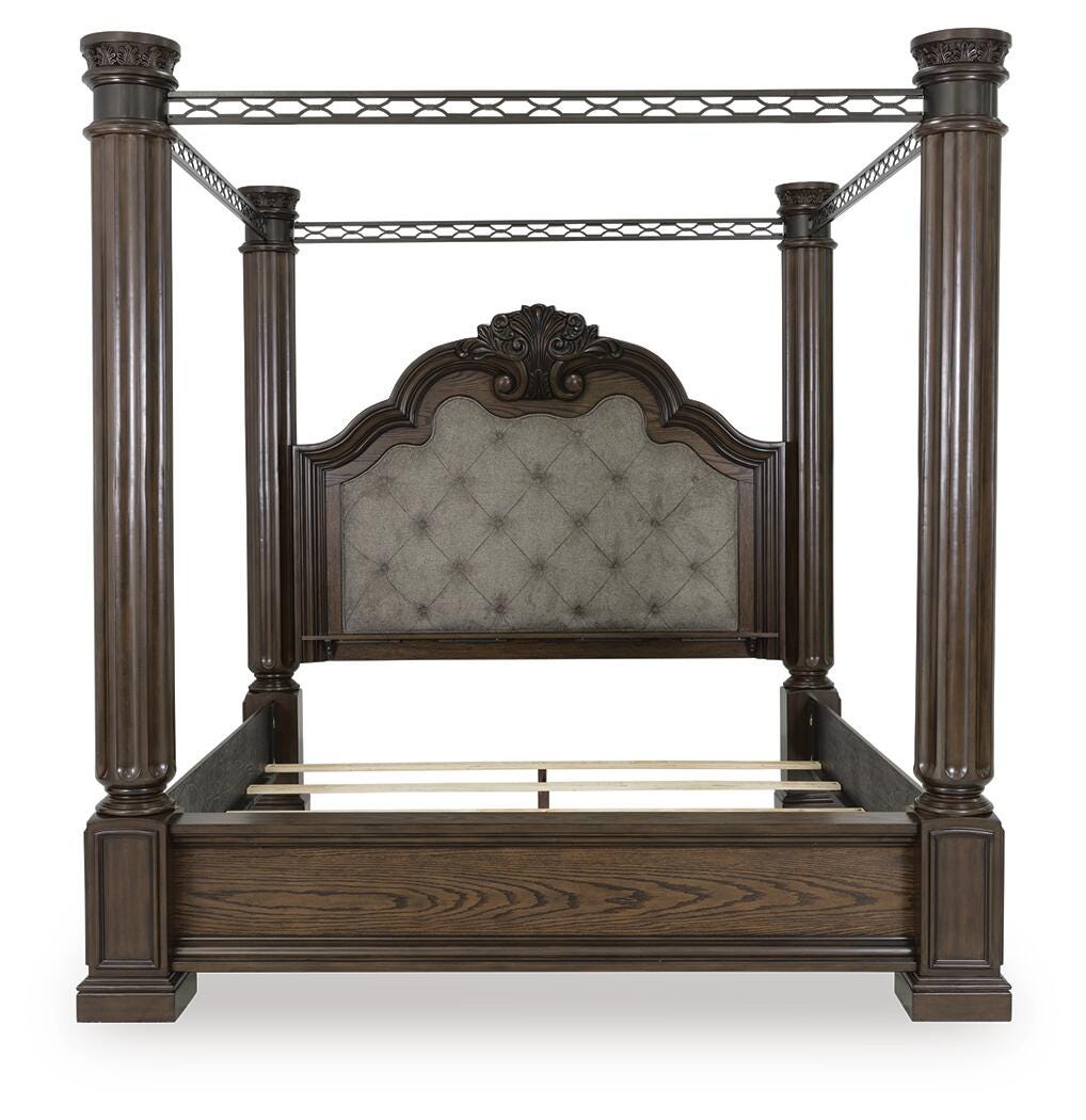 Maylee King Poster Bed and 2 Nightstands