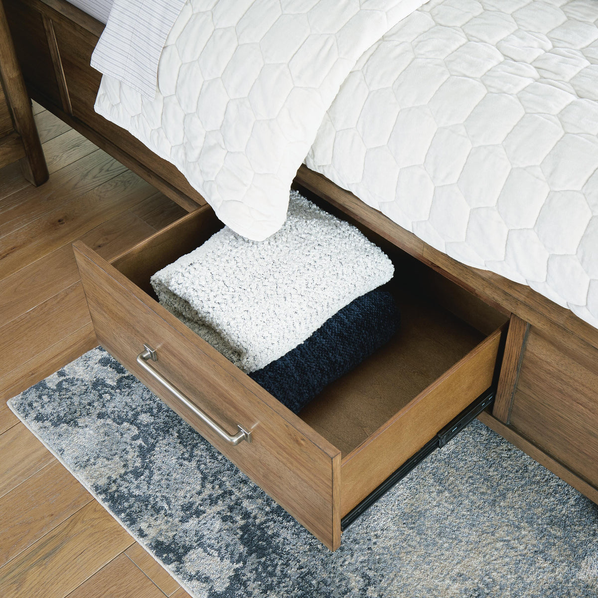 Cabalynn Panel Bed with Storage - Queen