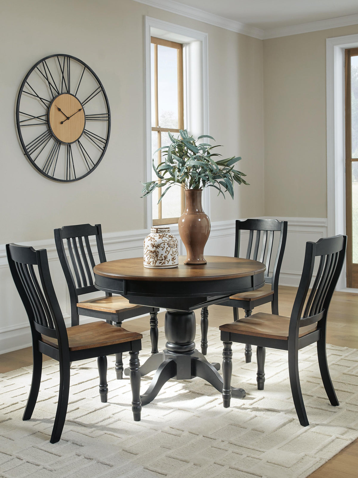 Clorazi Extension Dining Table and 4 Chairs
