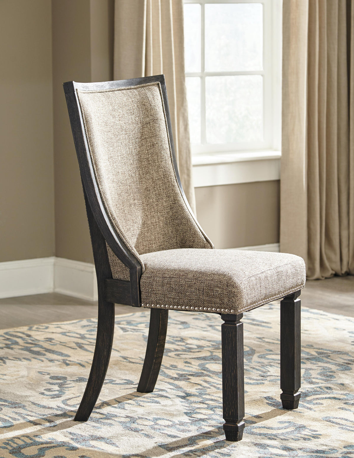 Tyler Creek Dining Table with 6 Chairs