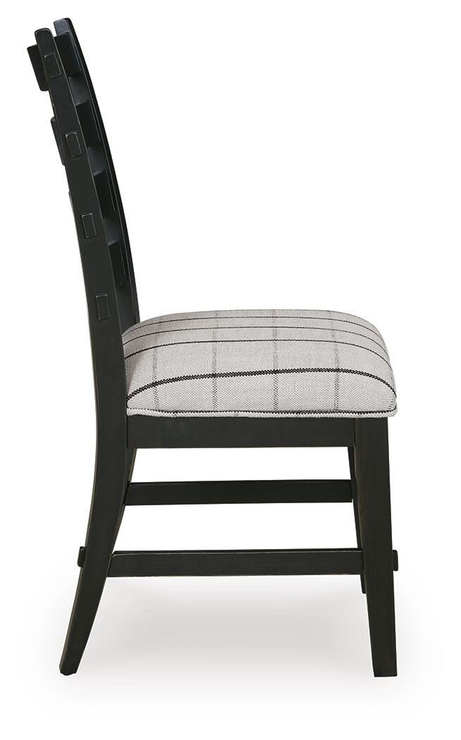Ridgester Dining UPH Side Chair (2/CN) Next-Gen Nuvella™
