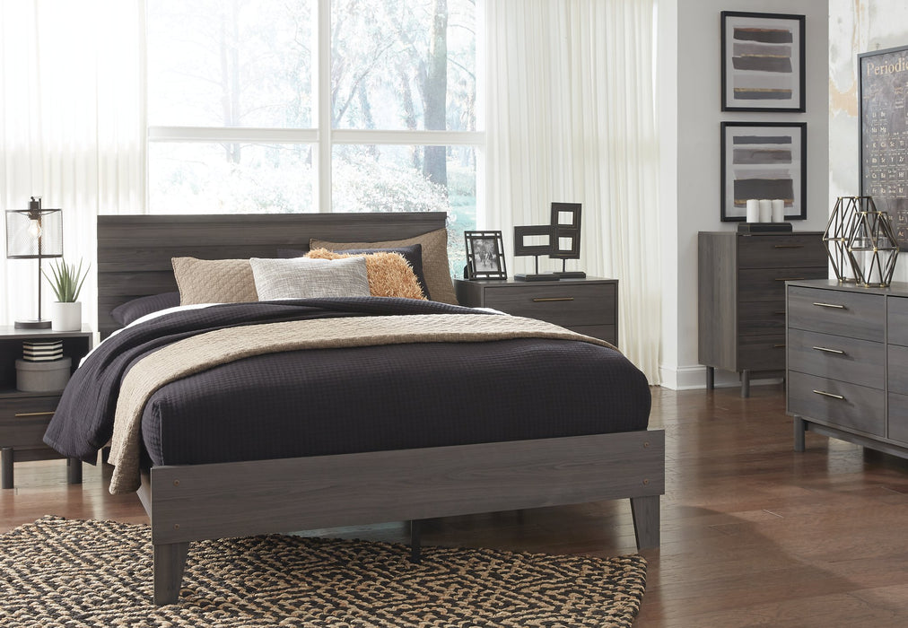 Brymont Panel Bed