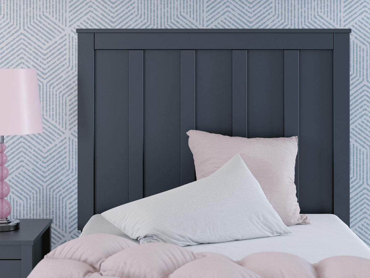 Simmenfort Platform Bed - Twin