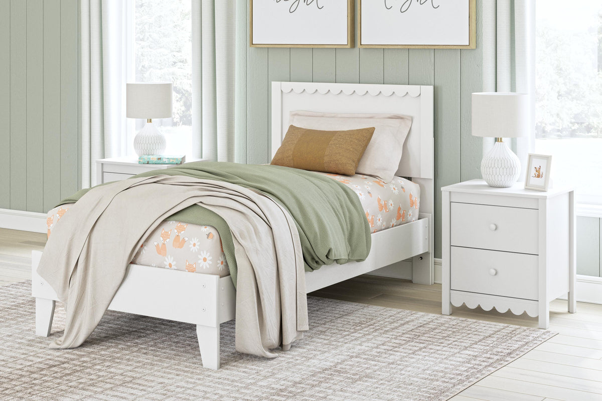 Hallityn Panel Platform Bed - Twin