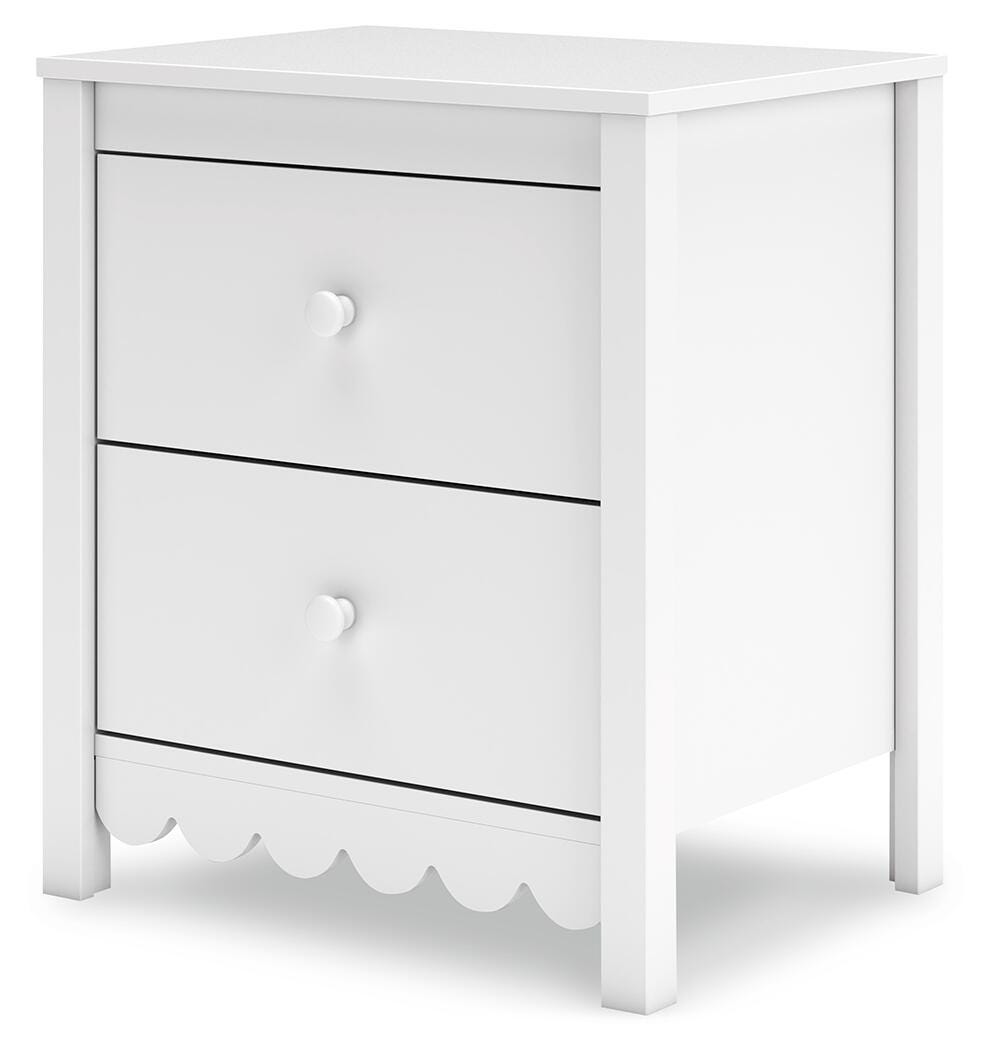 Hallityn Full Platform Bed, Dresser and Nightstand