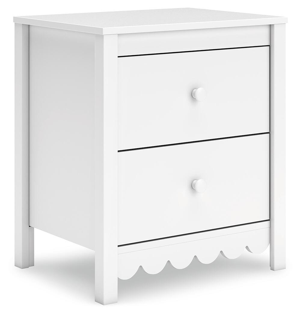 Hallityn Full Platform Bed, Dresser and Nightstand