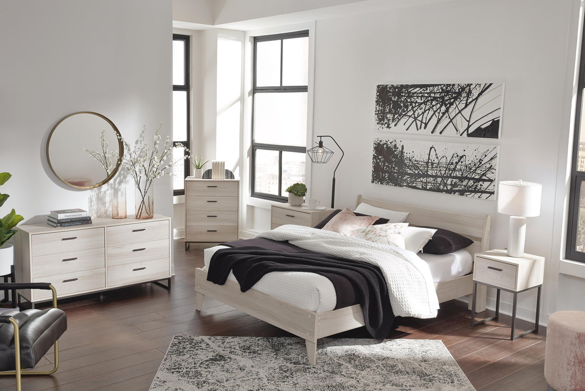 Socalle Panel Platform Bed - Queen