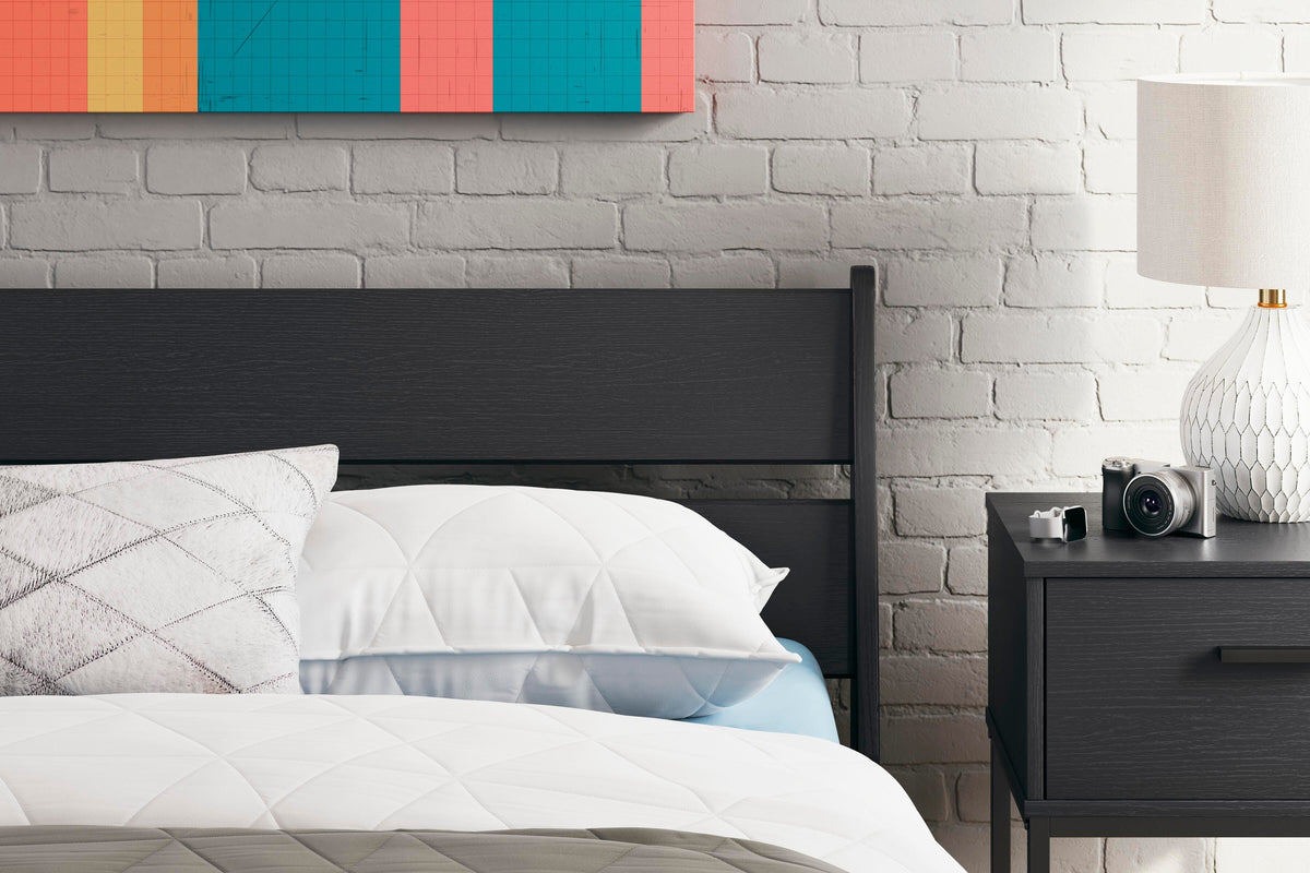 Socalle Queen Panel Platform Bed