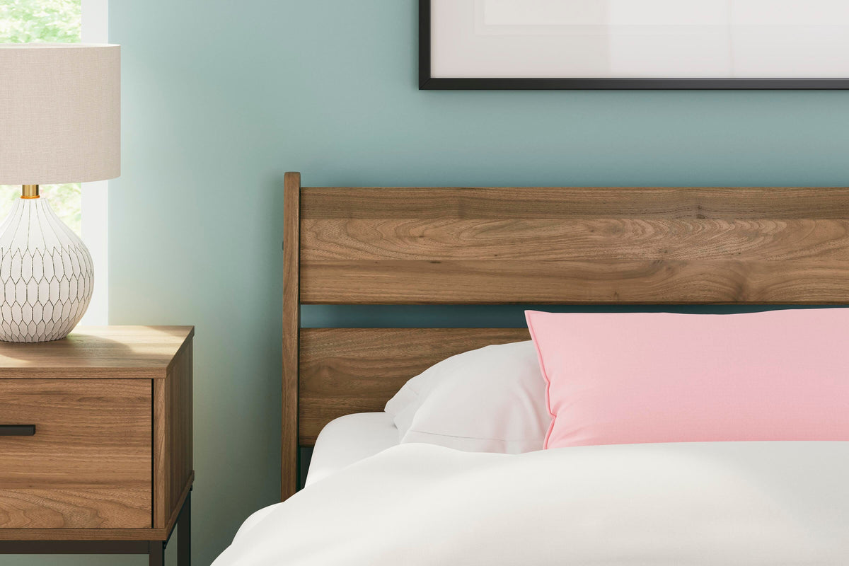 Deanlow Queen Panel Headboard