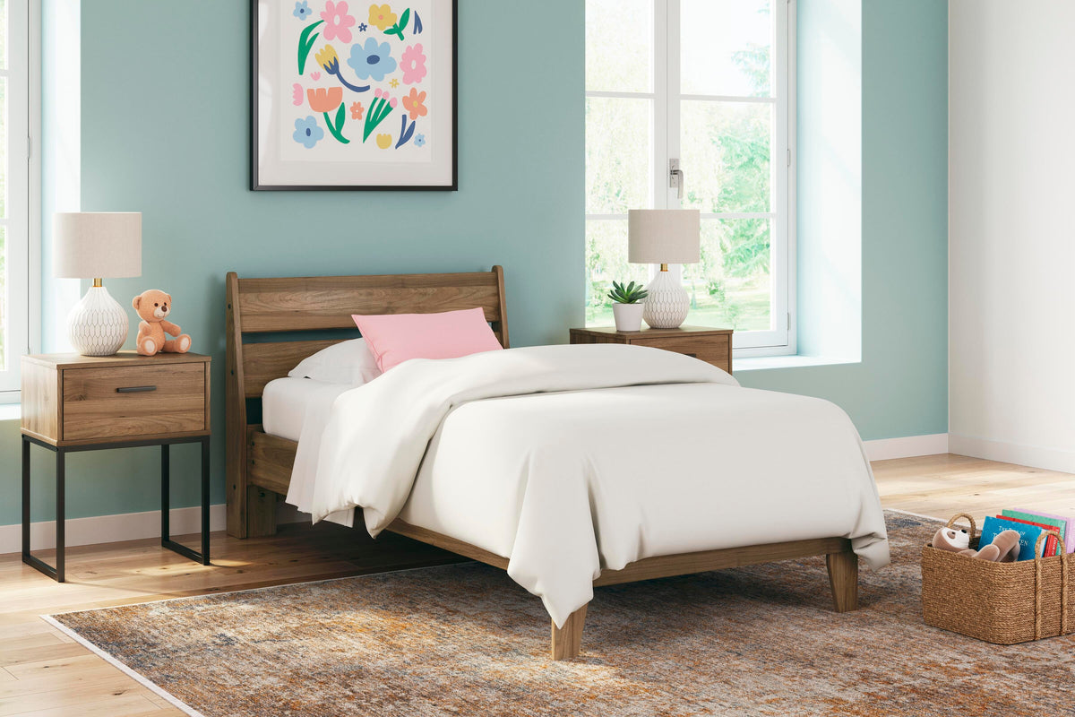 Deanlow Queen Platform Panel Bed